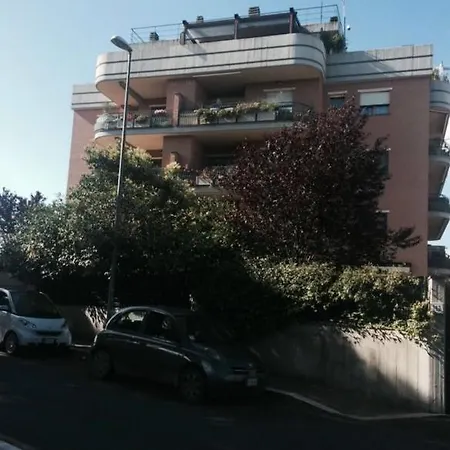 Mad House Roma